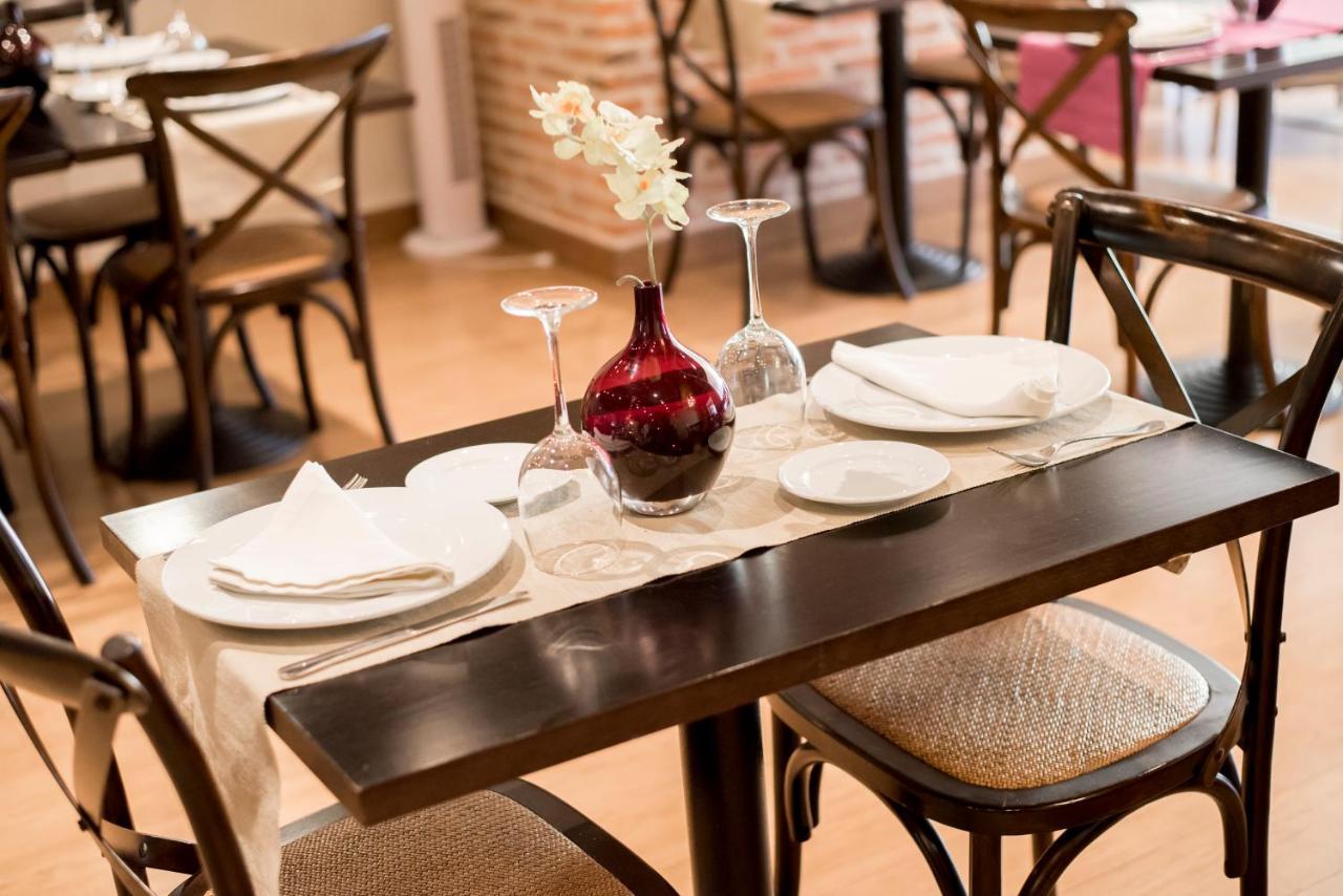 Hosteria Del Mudejar Avila Velayos Екстериор снимка
