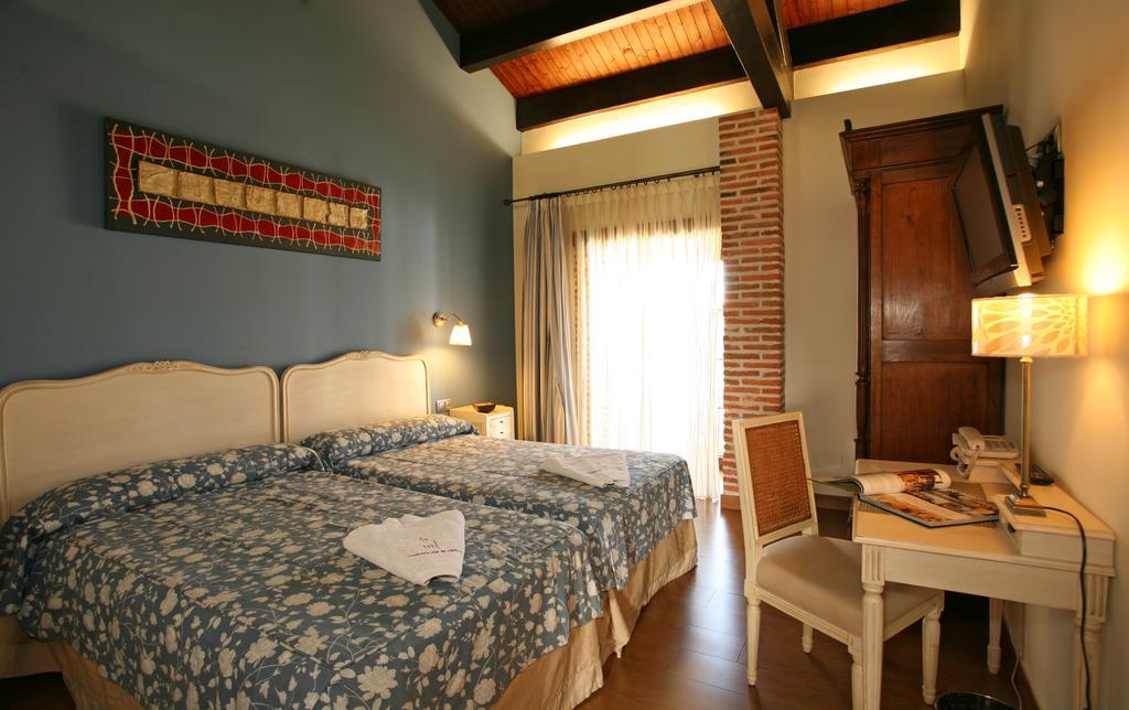 Hosteria Del Mudejar Avila Velayos Екстериор снимка
